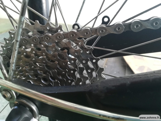 chaine, dérailleur et cassette nettoyés aux ultrasons