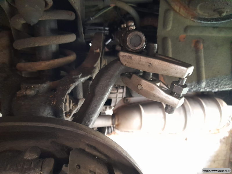 arrachage de la rotule de direction